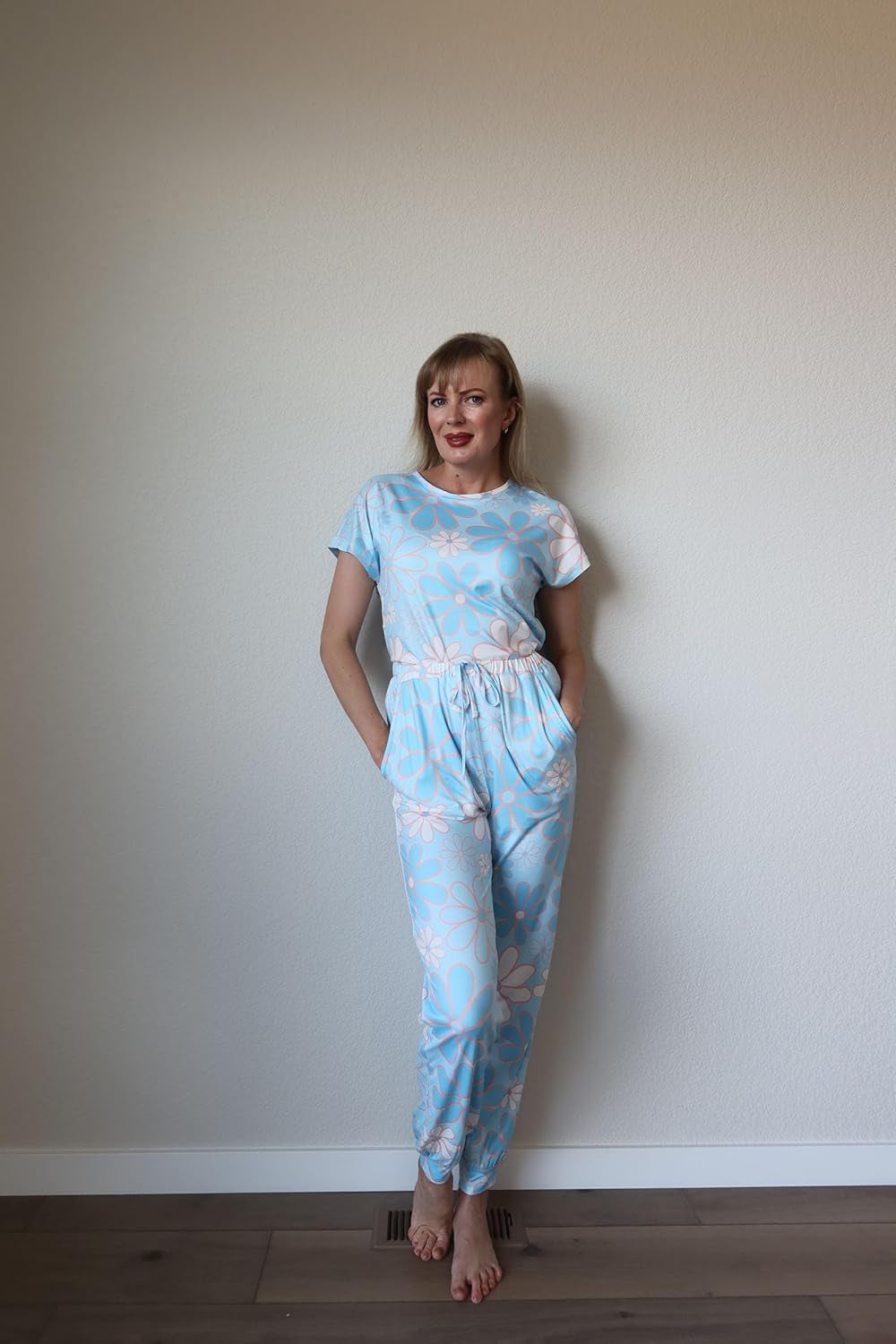 Womens Pajamas Set Short Sleeve Cute Printed Tops and Pants 2 Piece PJ Sets Joggers Loungewear Sleepwear with Pockets