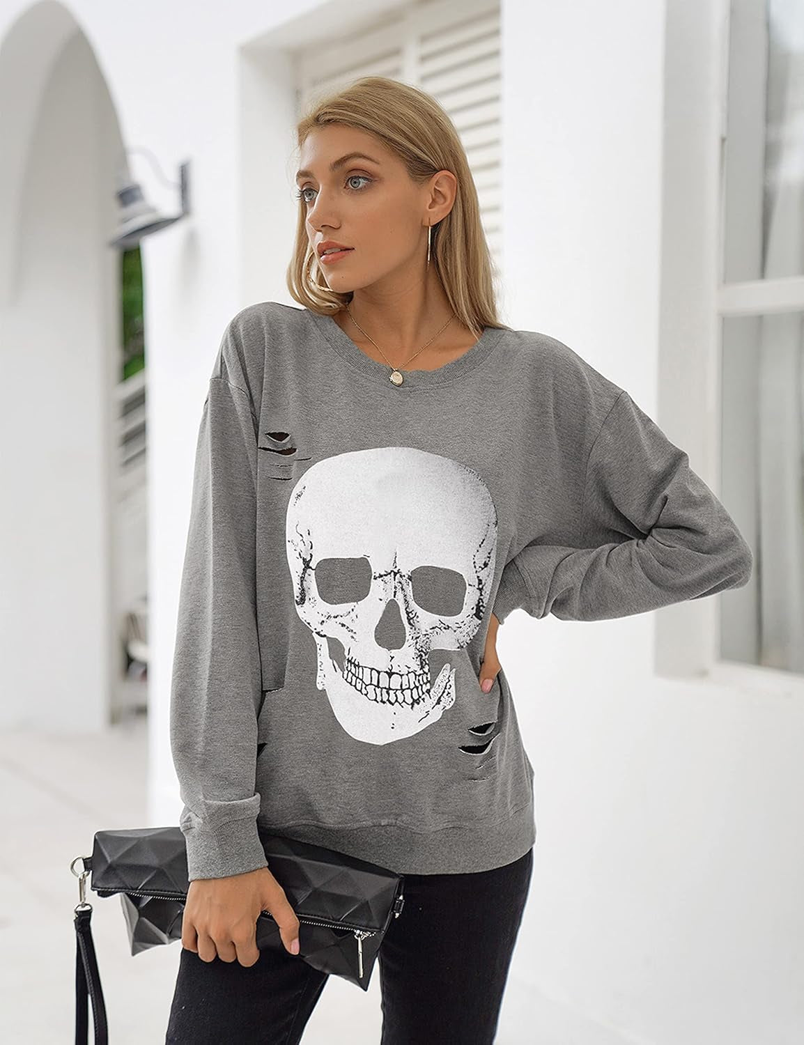 Women'S Halloween Sweatshirts Skull Graphic T Shirts Long Sleeve Pullover Tops Gothic Fall Clothes 2024